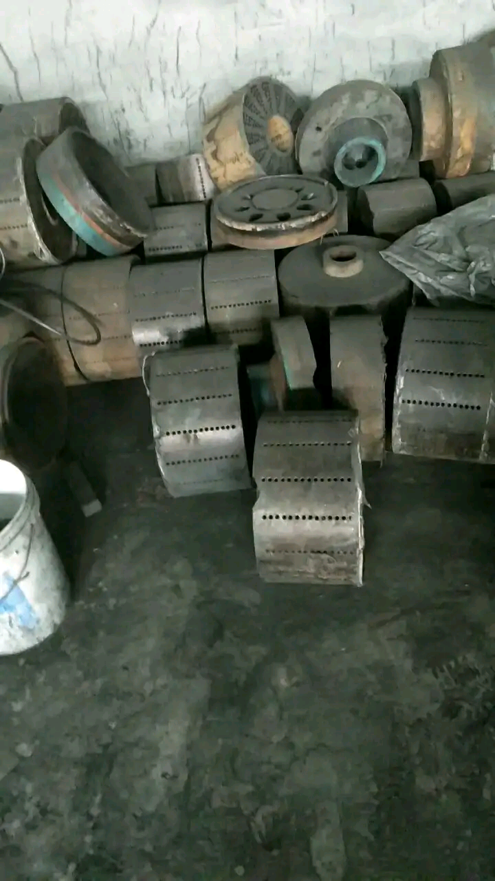甘肃石墨电极上门回收石墨高纯